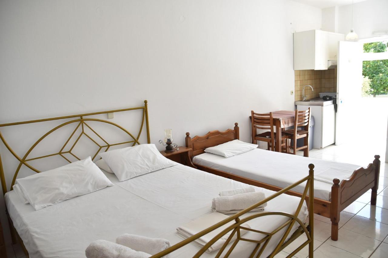 Appartement Sani Kasimis à Kyparissia Extérieur photo