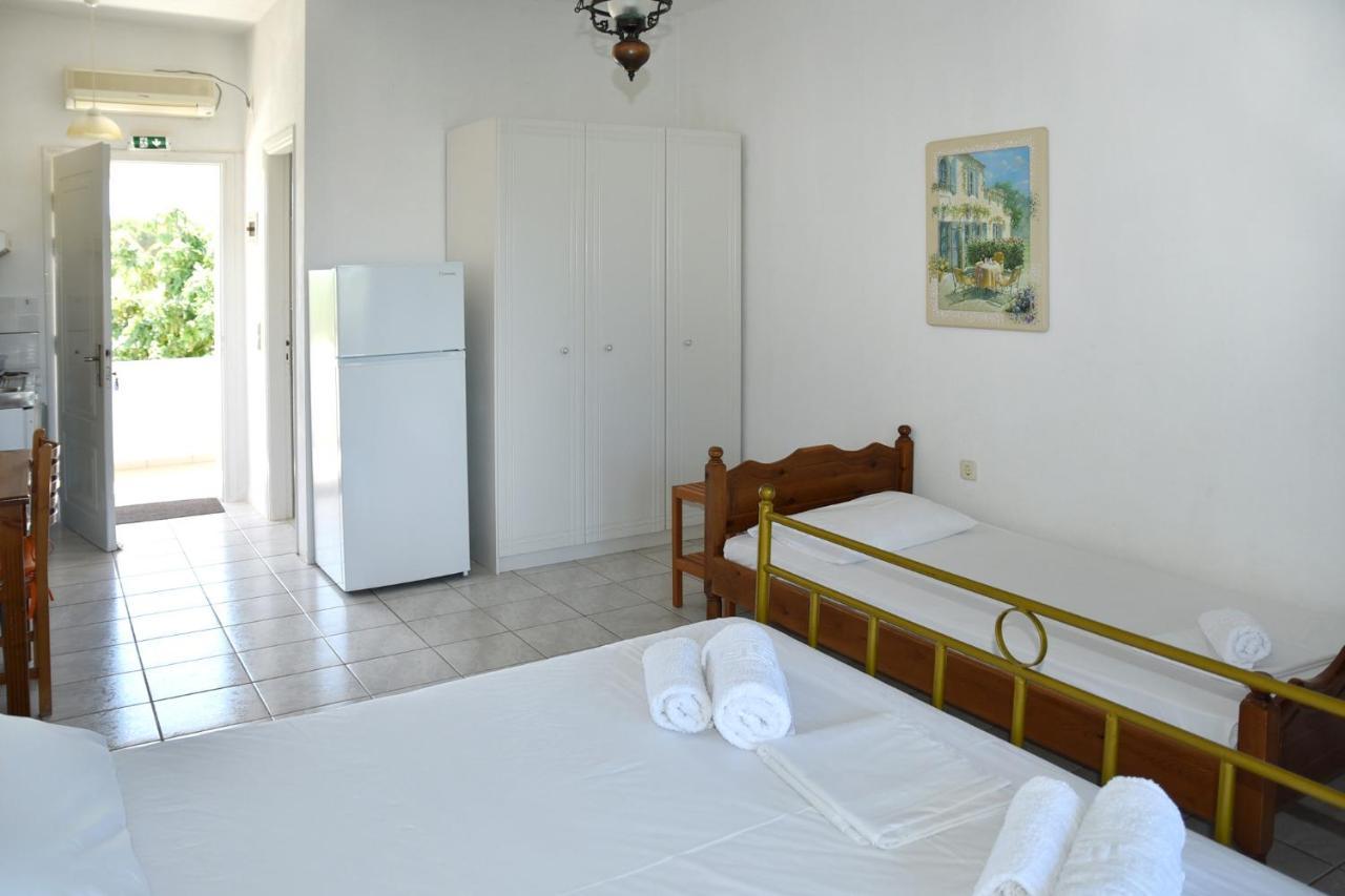 Appartement Sani Kasimis à Kyparissia Extérieur photo